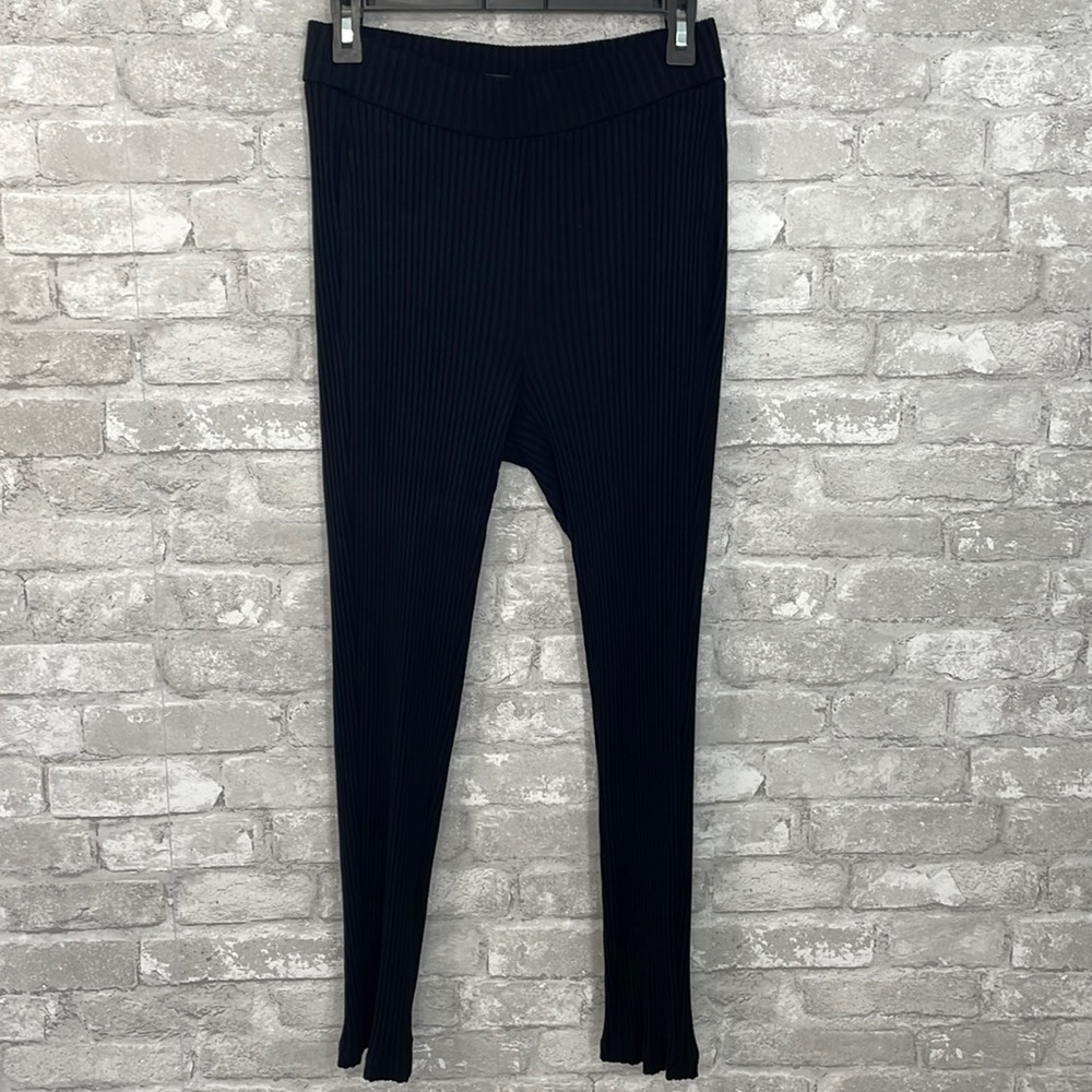 Eileen Fisher Black Ribbed pull on ankle pants